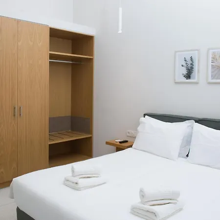 아파트 Stylish Apartments-1878 House 칼라마타