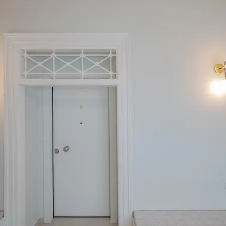 Apartment Stylish Apartments-1878 House *