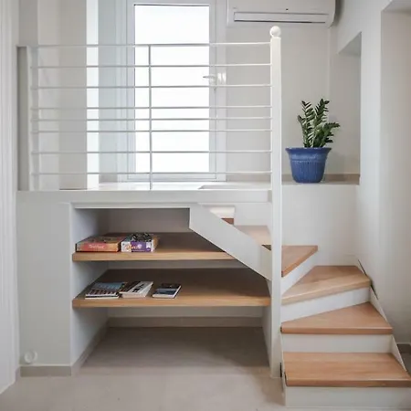 Apartment Stylish Apartments-1878 House *
