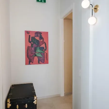 Stylish Apartments-1878 House *